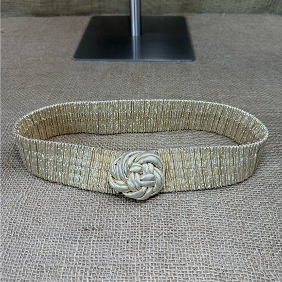 Vintage women’s brand GoodHeart , wide gold metallic stretch belt size S-M 27-32 - Picture 8 of 13